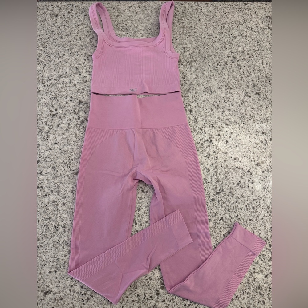SET Active Pink Seamless Sports Bra and Leggings Set